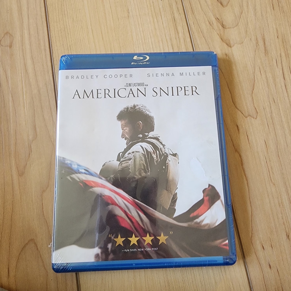 American Sniper Blu-ray Movie - White, Blue, Red